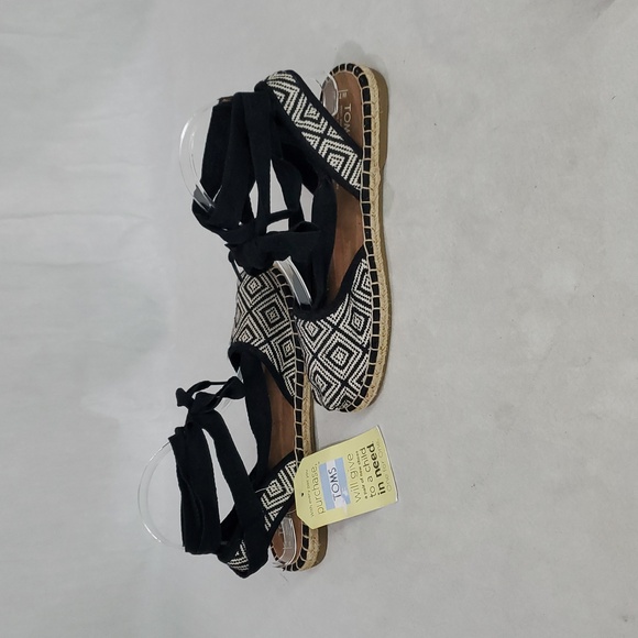 TOMS women's shoes Bella espadrille sandals beachy cruise vacation NWT 7.5 - Picture 9 of 12